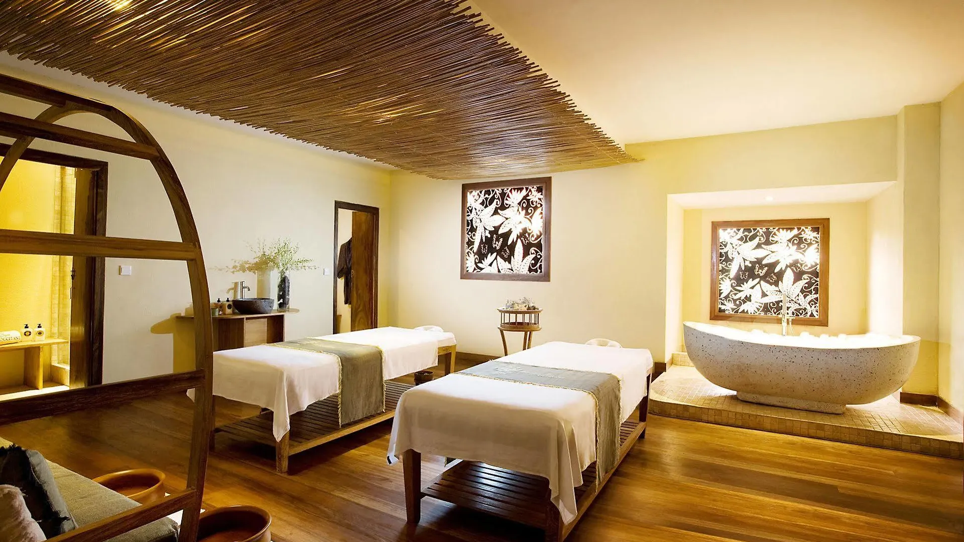 Kupu Kupu Jimbaran Beach Hotel & Spa By L'Occitane